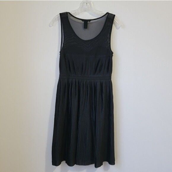 H&M Black Pleated Cocktail Party Dress Size Small - Picture 10 of 12